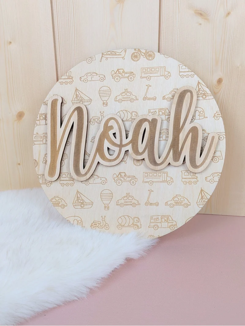 Décoration murale personnalisée avec prénom en bois (motifs variés)