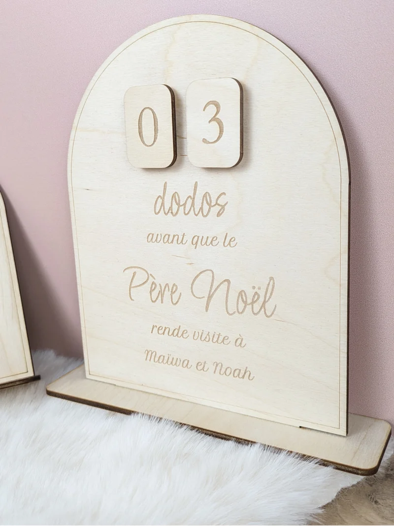 Décompte de Noël en bois - Calendrier aimanté personnalisé