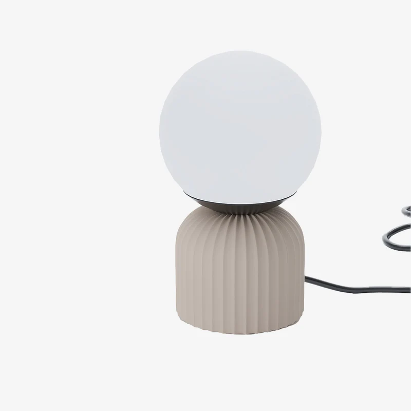 Lampe poser en c ramique et globe en verre