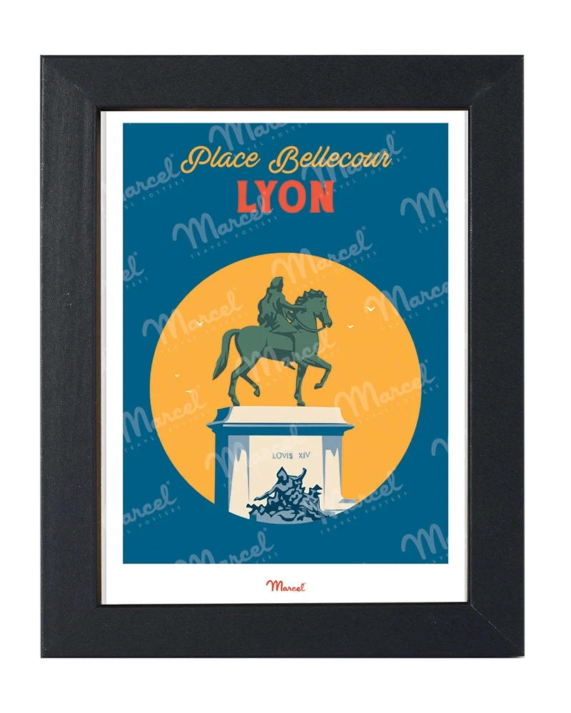 Carte Postale Travel Color LYON "Place Bellecour"