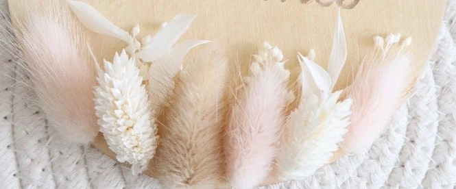Médaillon prénom fleurs séchées - A personnaliser
