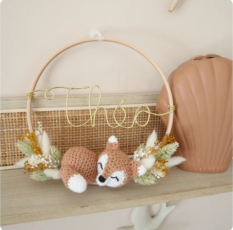 Décoration prénom, animal crochet & fleurs séchées - Envoi sous 6/8 semaines
