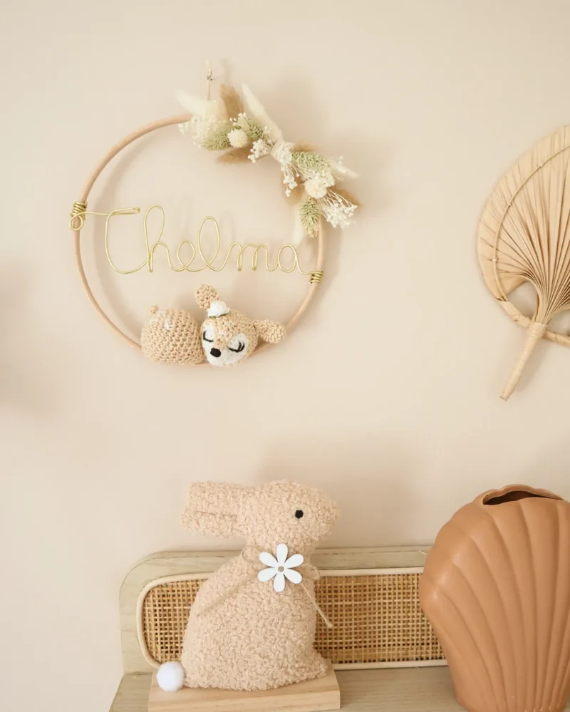 Décoration prénom, animal crochet & fleurs séchées - Envoi sous 6/8 semaines