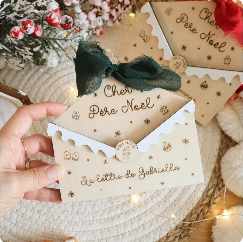 Bientôt de retour - Enveloppe pour / de la part du Père Noël - Couleurs au choix
