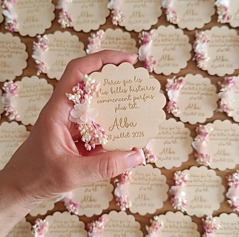 Magnet fleurs séchées forme fleur- à personnaliser - à l'unité ou en lot