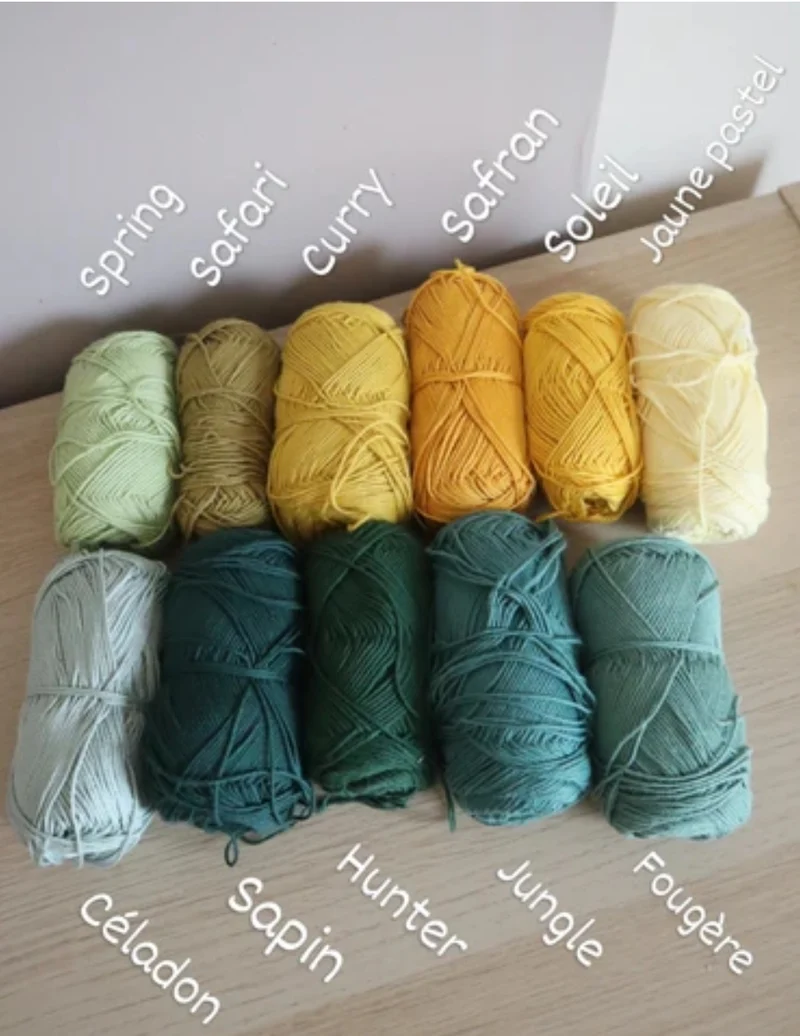 Suspension "Baby-Moon" (couleurs au choix)