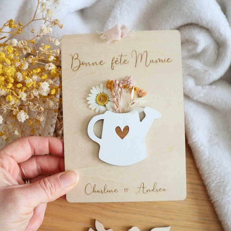 Carte arrosoir fleuri - Version maîtresse / ATSEM