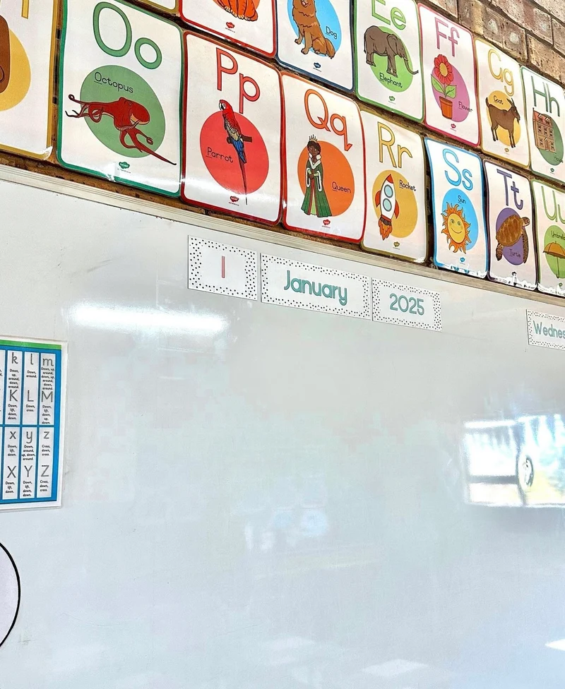 Polka Dot Calendar Magnets