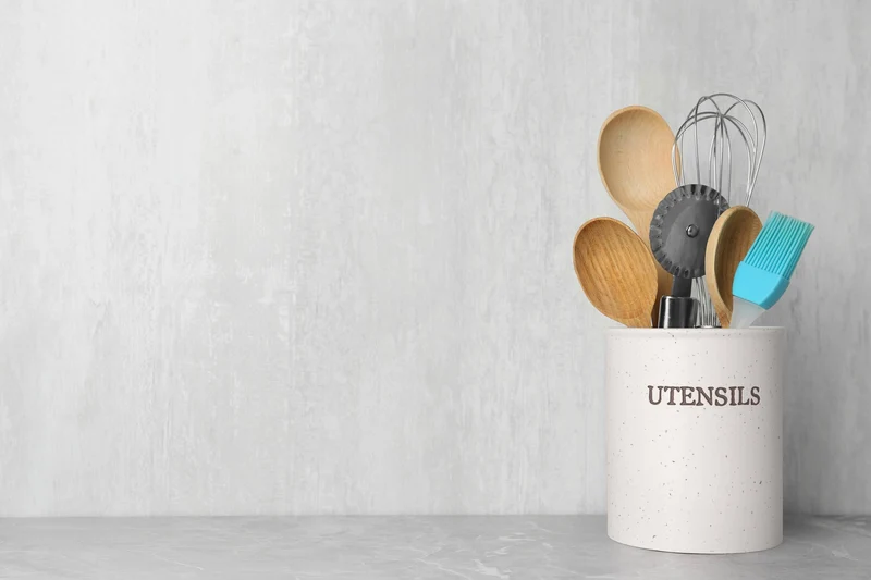 Kook Utensil Crock, Speckled Ceramic