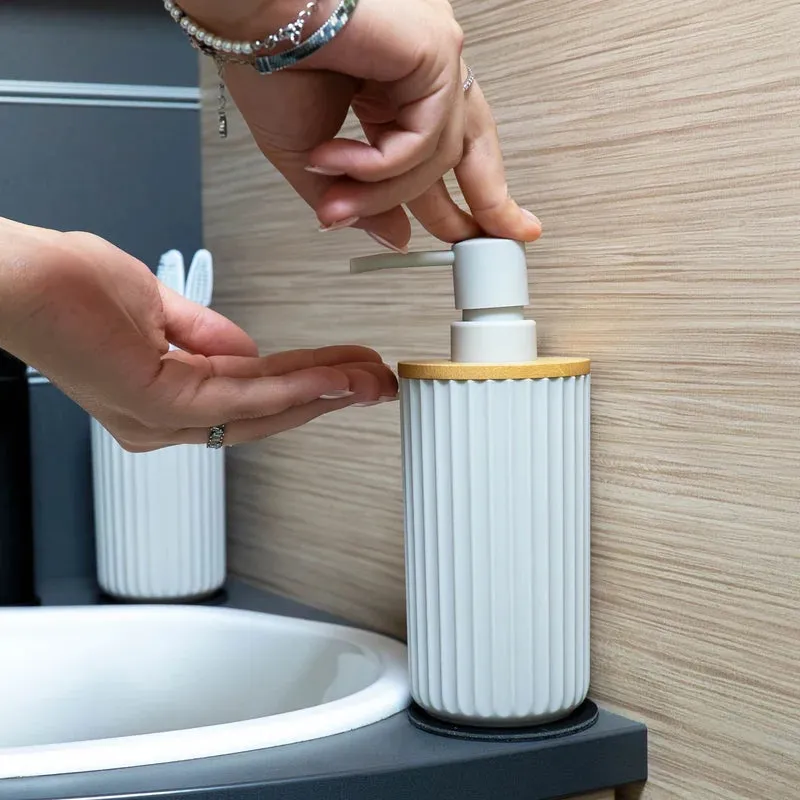 Magnetische zeepdispenser en/of tandenborstelhouder - Silwy