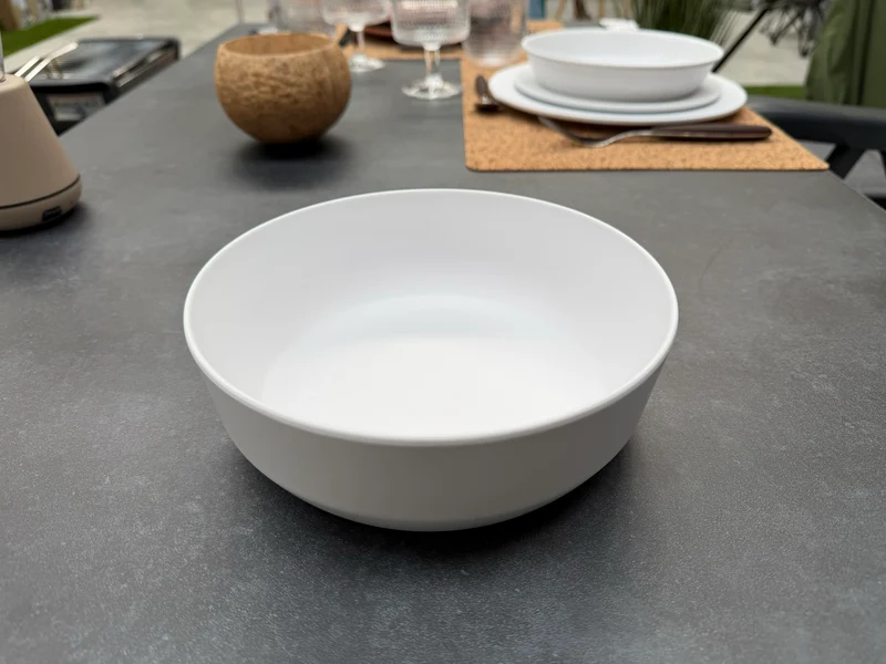 Prachtig elegant zomers servies in kunststof Edge Matte Azul