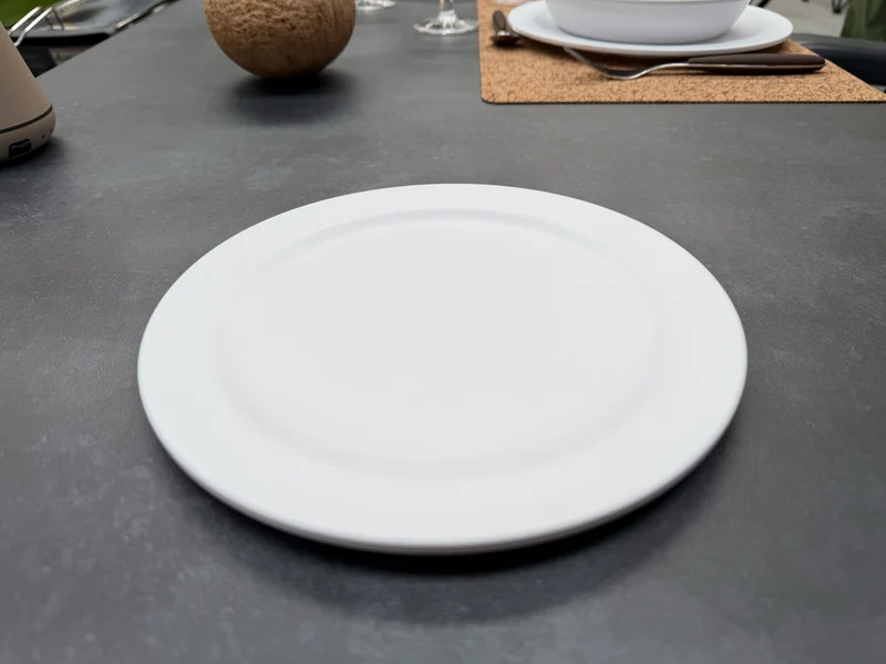 Prachtig elegant zomers servies in kunststof Edge Matte Azul