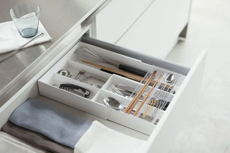 Uitschuifbare bestek lade organizer Tower - Yamazaki