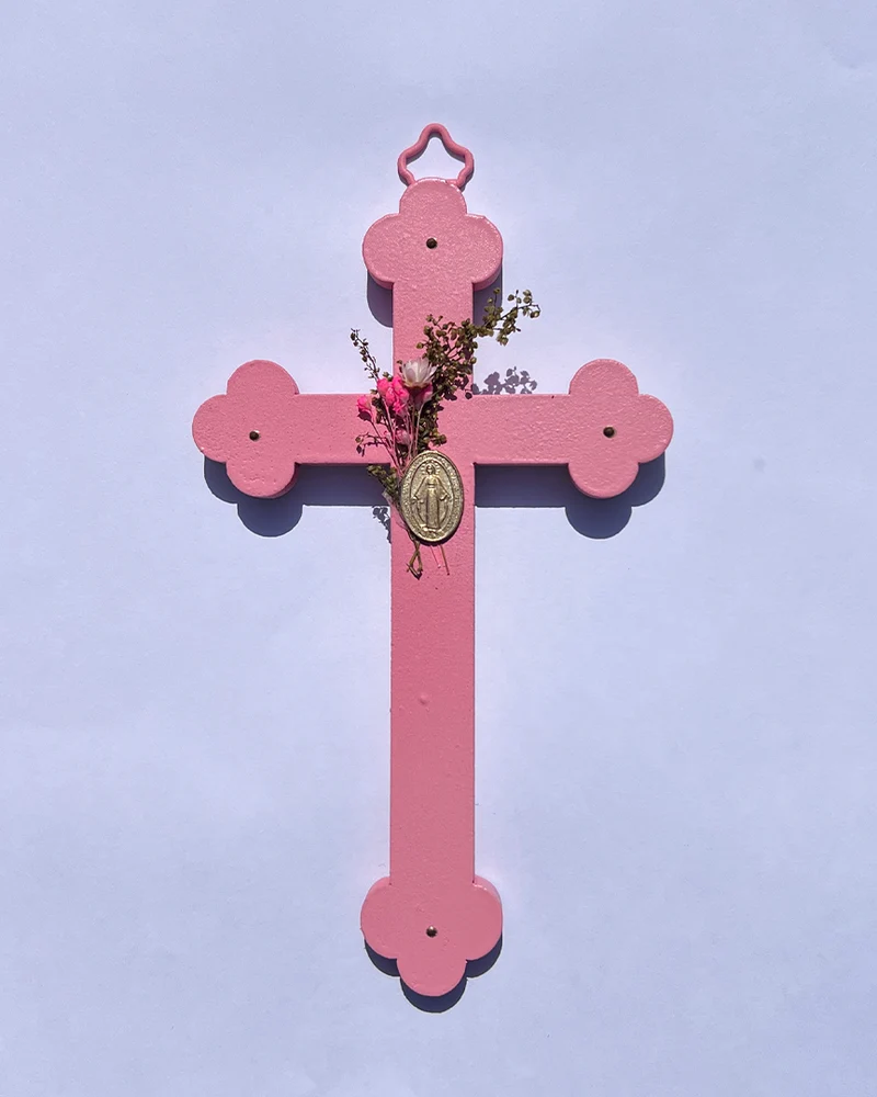Crucifix fleuri