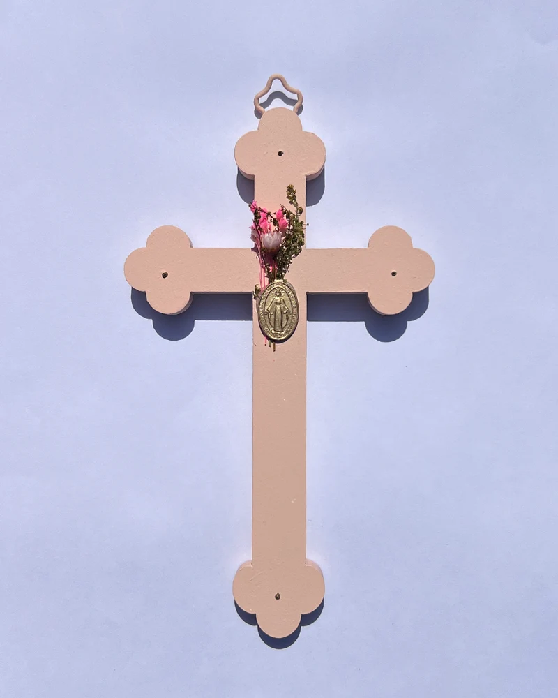 Crucifix fleuri