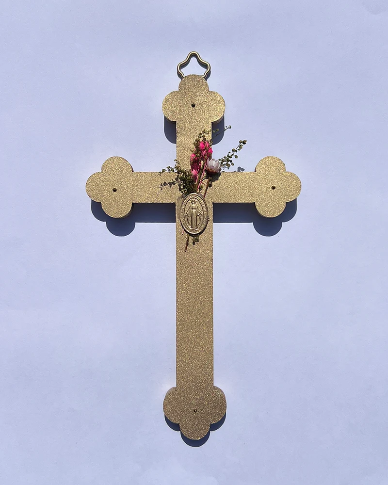 Crucifix fleuri