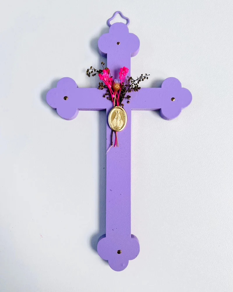 Crucifix fleuri