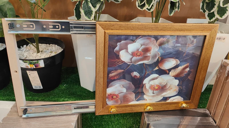 لوحة غطاء عداد كهرباء فاخرة — 38×31 سم — تصميمين زهوري