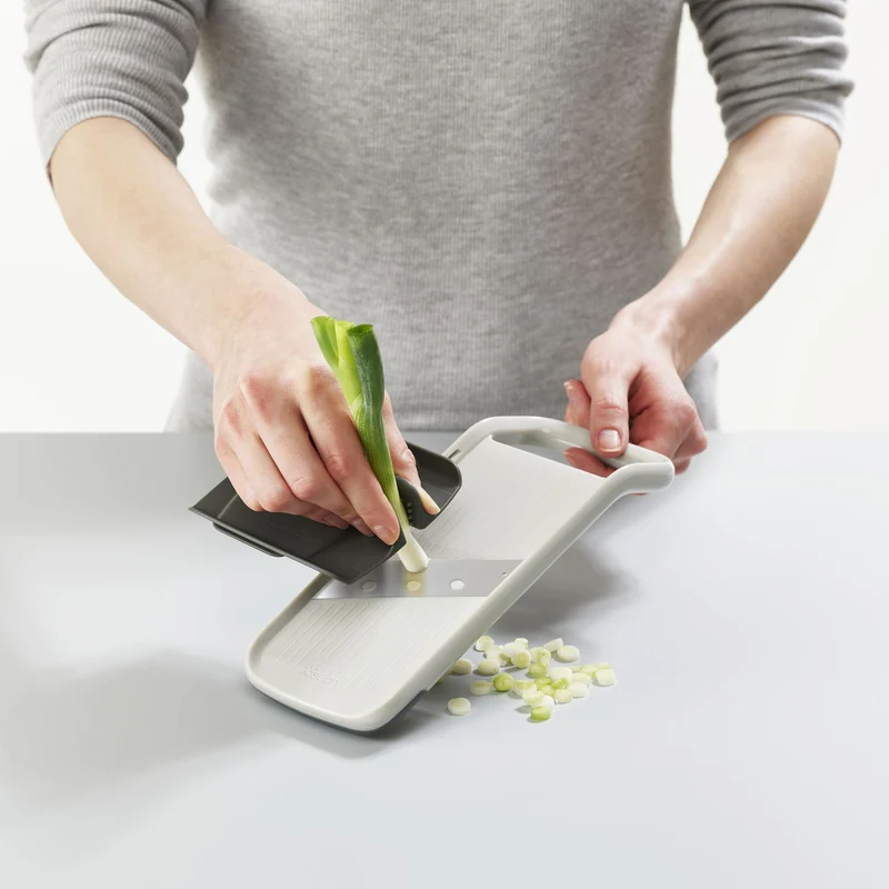 Multi-grip mandoline Grijs of Groen - Joseph Joseph