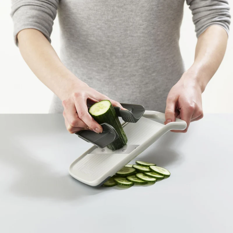 Multi-grip mandoline Grijs of Groen - Joseph Joseph