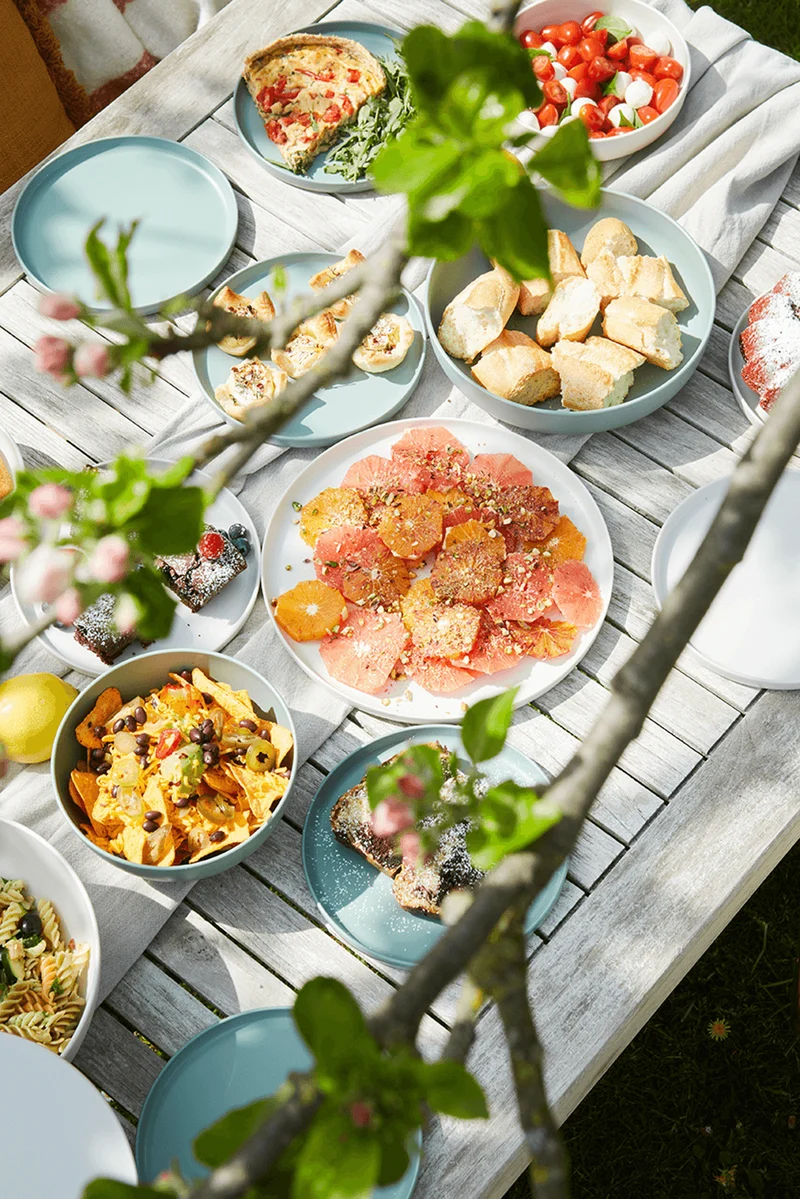 Servies gemaakt van gerecyleerde PET flessen