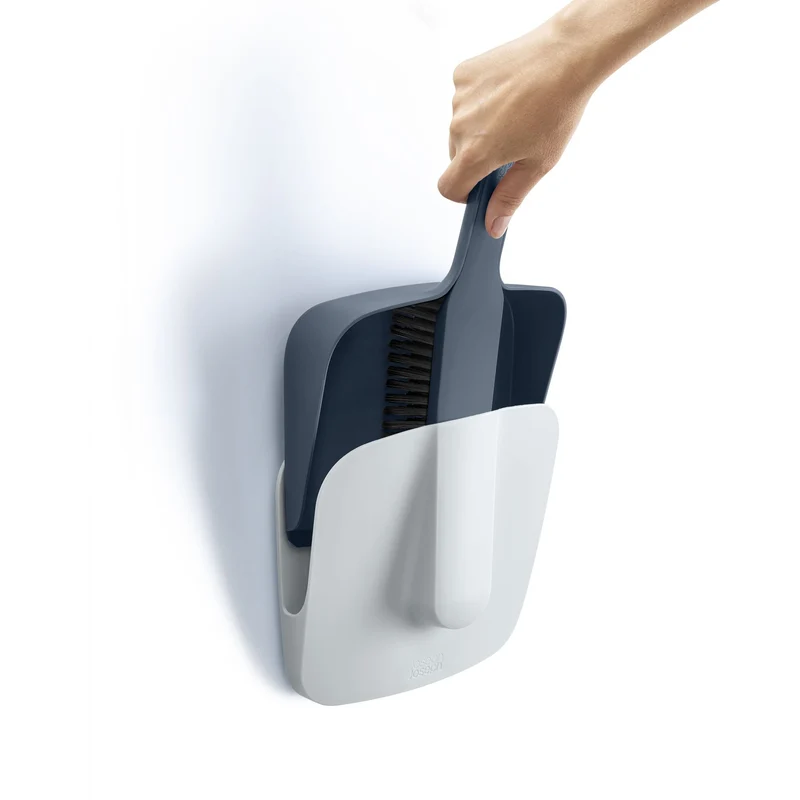 Handveger en blik met ophangbevestsiging CleanStore -Joseph Joseph