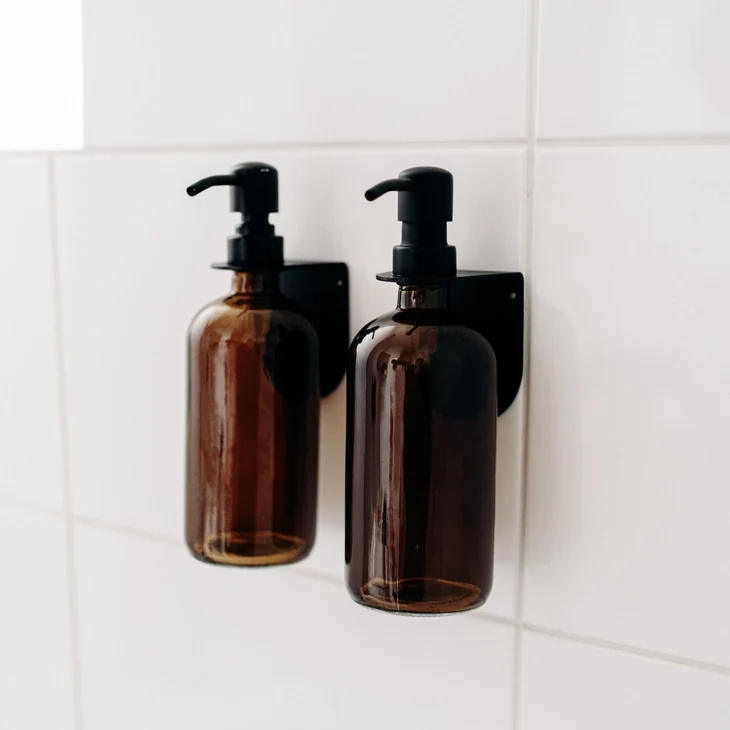 Muurhouder voor douchegel en shampoo - Mamik