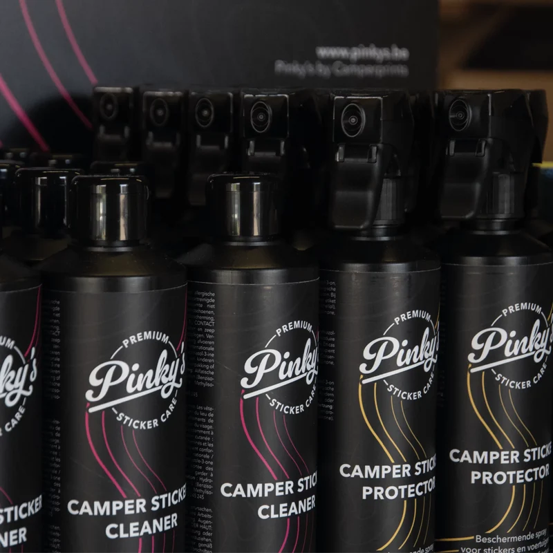 Camper en caravan sticker cleaner en protector - Pinky's