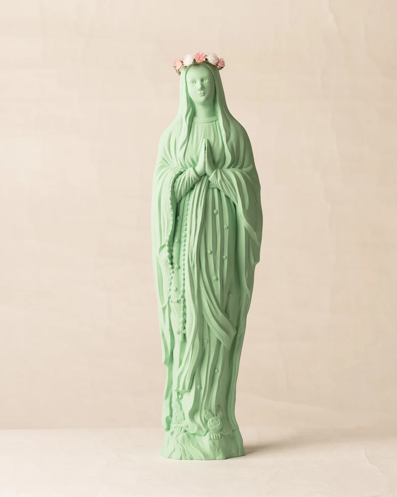Vierge Sapristi V2 couronnée de fleurs
