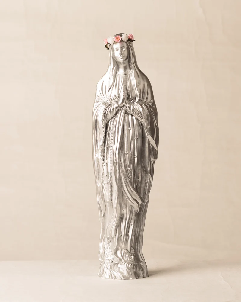 Vierge Sapristi V2 couronnée de fleurs