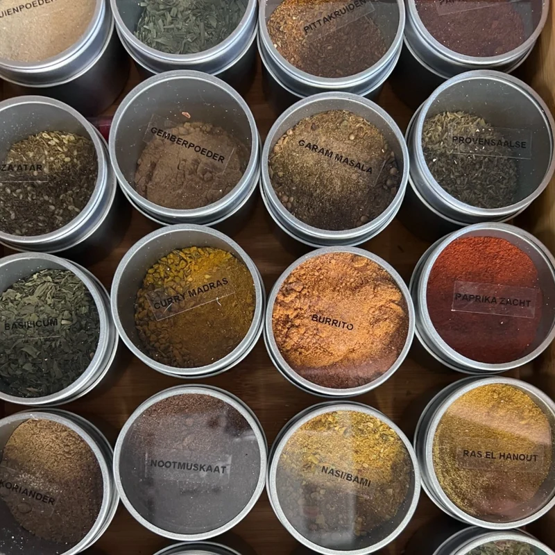 Zilver Rond Naadloos kruidenpotje met vensterdeksel met een volume van 50 ml